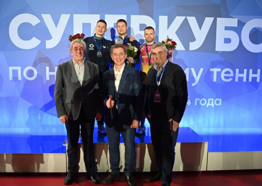 Игрок клуба «Факел-Газпром» Денис Ивонин завоевал Суперкубок