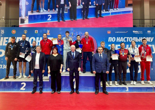 Игроки клуба «Факел-Газпром» Максим Гребнев и Александр Шибаев завоевали золото, два серебра и бронзу по итогам чемпионата России