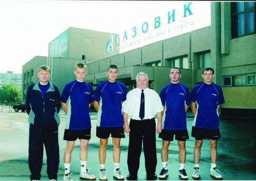 25 лет побед: с чего начинался «Факел-Газпром»?